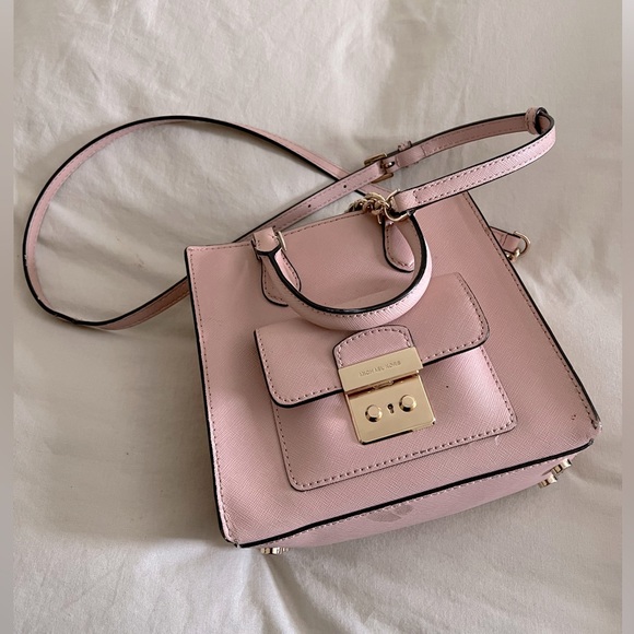 Michael Kors Handbags - Michael Kors crossbody pink bag